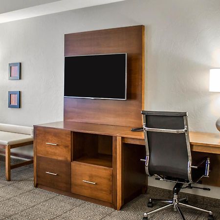 Comfort Suites Hartville-North Canton Uniontown Стая снимка