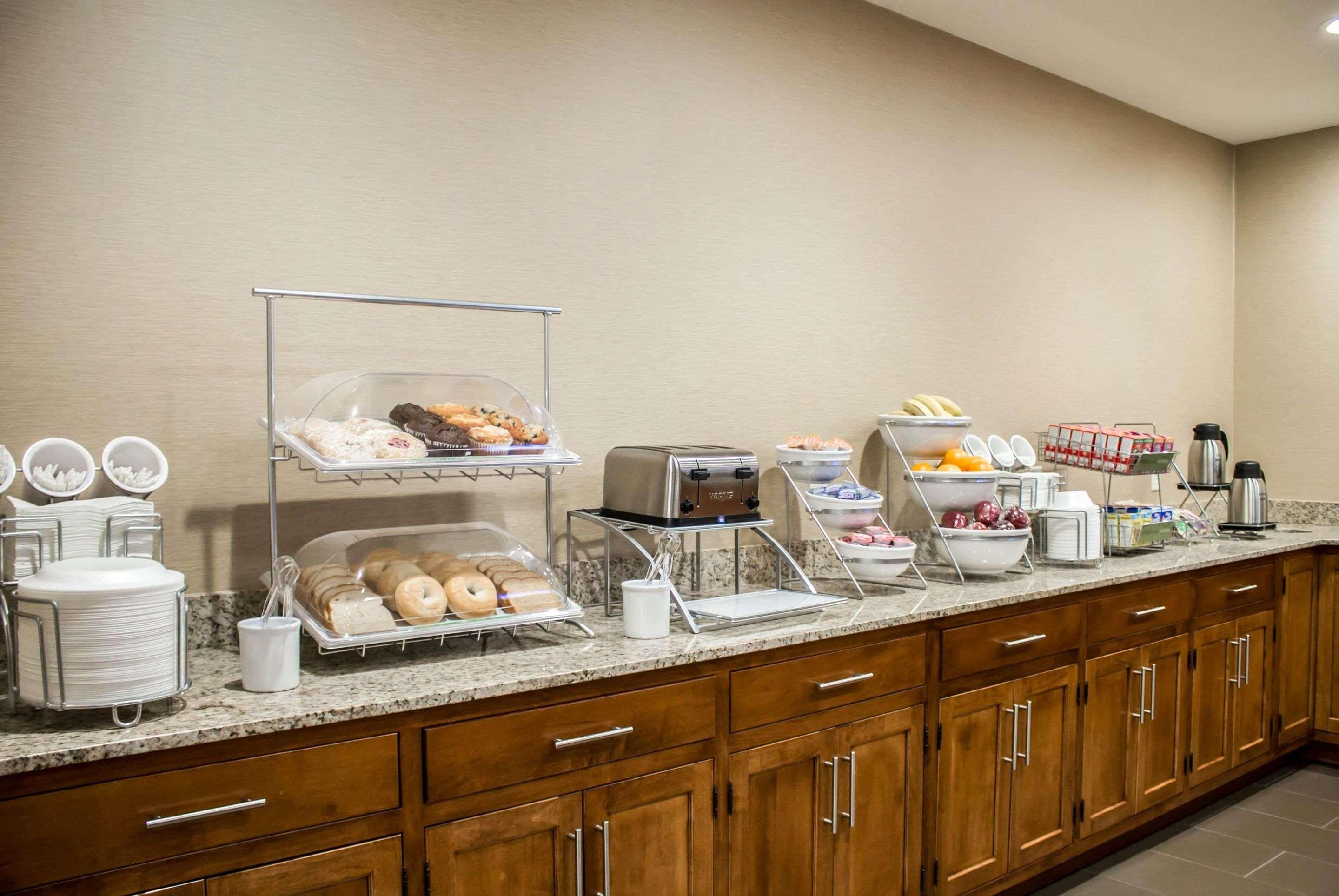 Comfort Suites Hartville-North Canton Uniontown Екстериор снимка