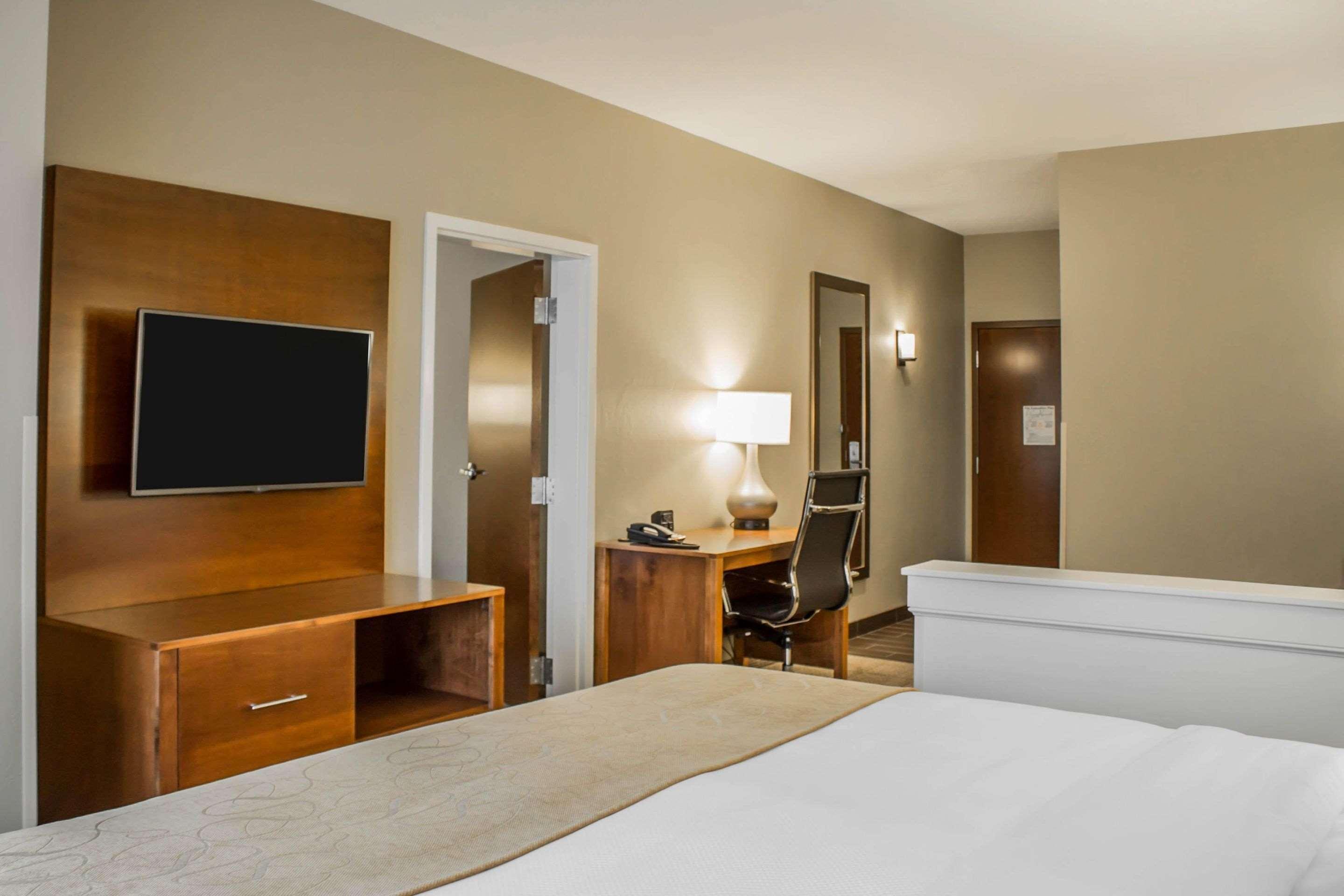 Comfort Suites Hartville-North Canton Uniontown Екстериор снимка