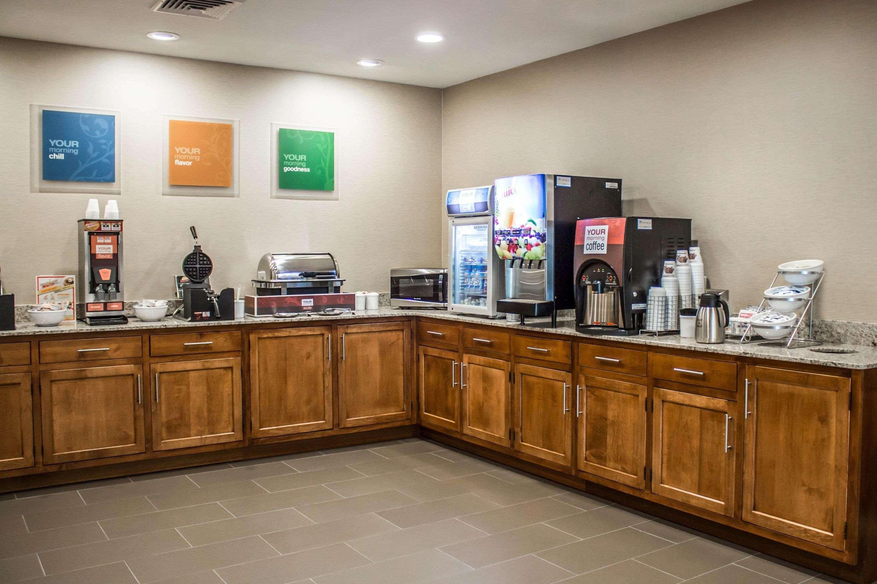 Comfort Suites Hartville-North Canton Uniontown Екстериор снимка