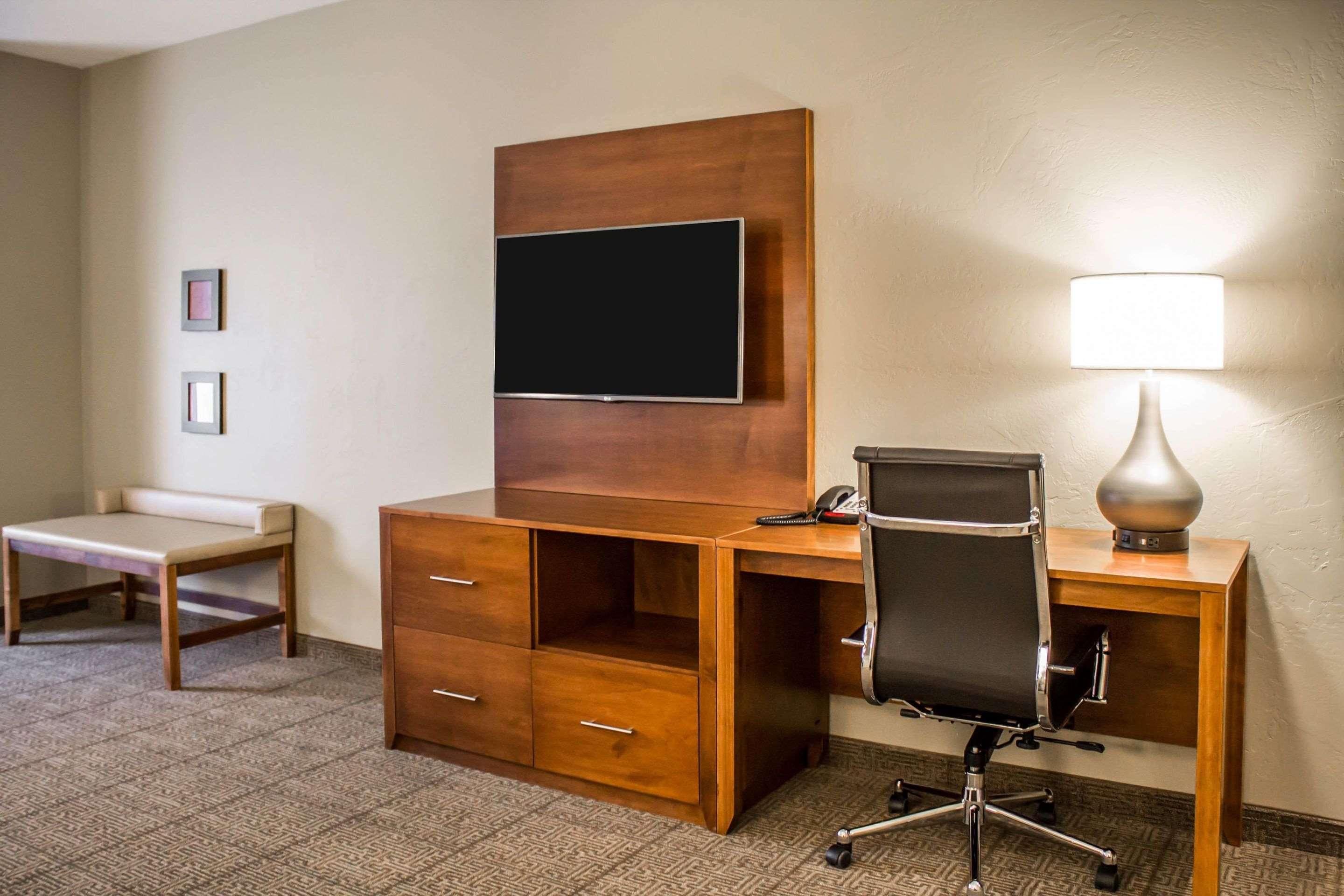Comfort Suites Hartville-North Canton Uniontown Екстериор снимка