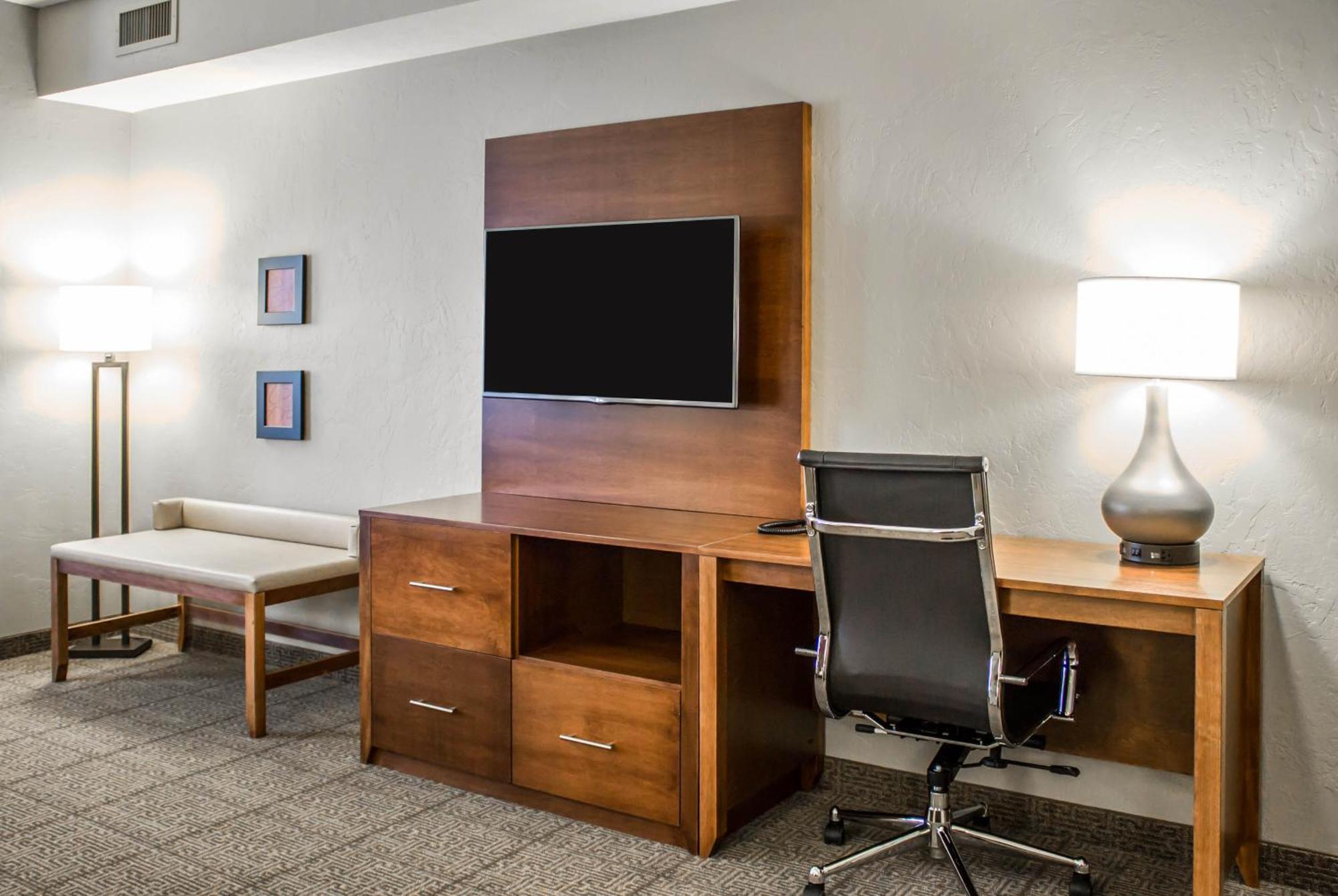 Comfort Suites Hartville-North Canton Uniontown Стая снимка